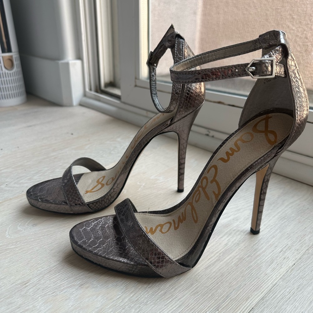 Sam Edelman Eleanor Pewter Boa Print pump Size 8.5